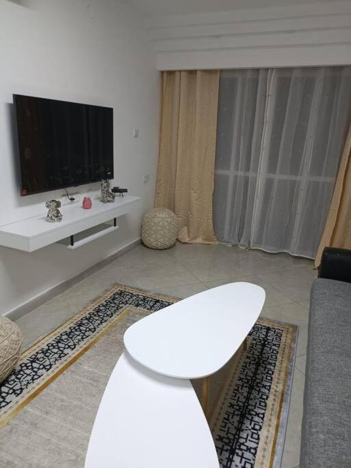 Lora'S Apartment Eilat Bagian luar foto
