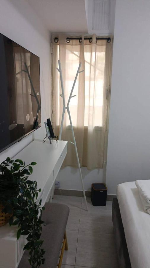 Lora'S Apartment Eilat Bagian luar foto